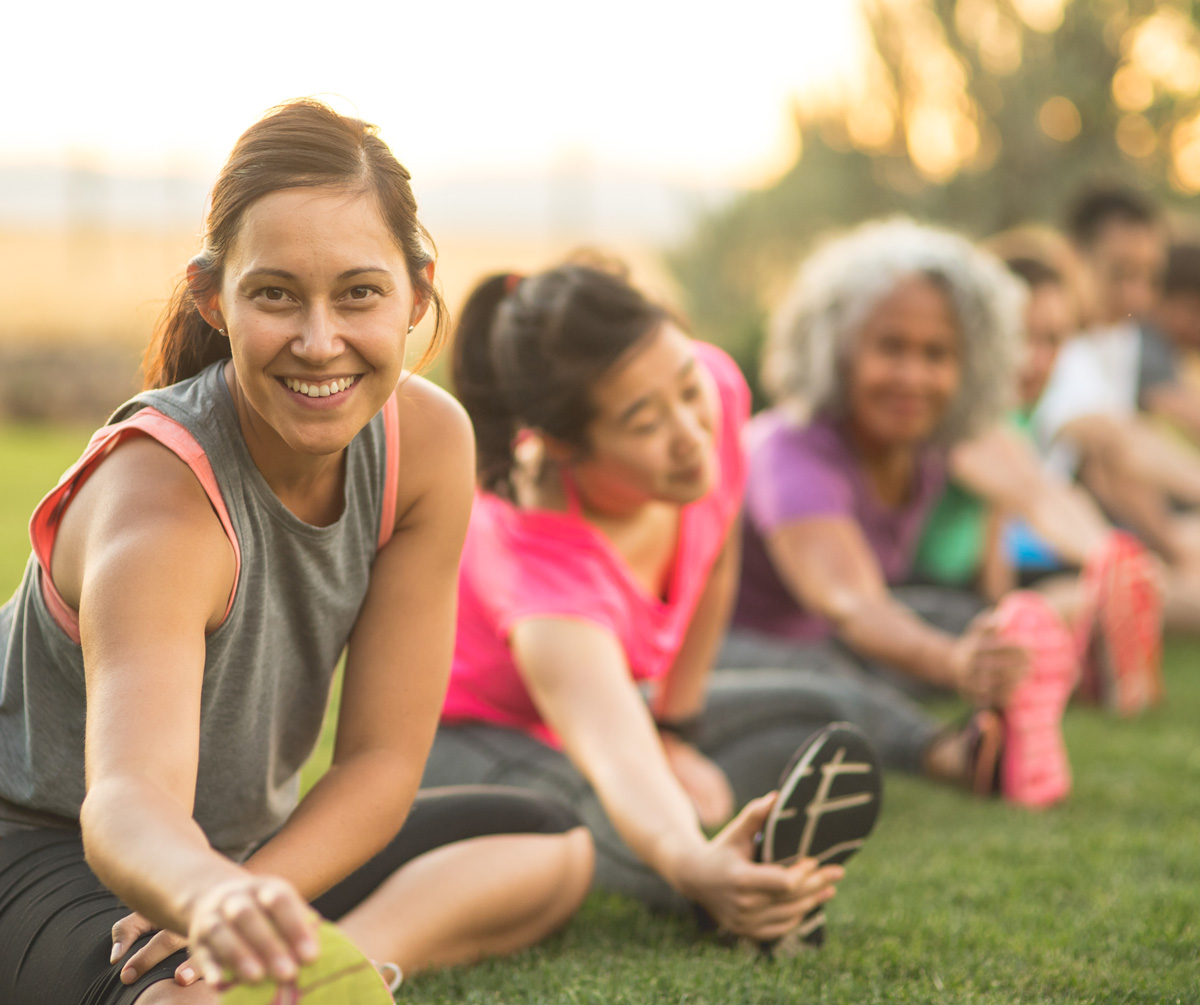 Resolution_Fitness_Outdoor_Stretches_889045786_crop2